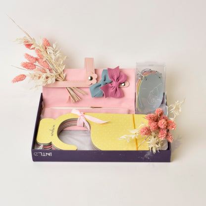 Elegant Lady Munchkin Gift Set