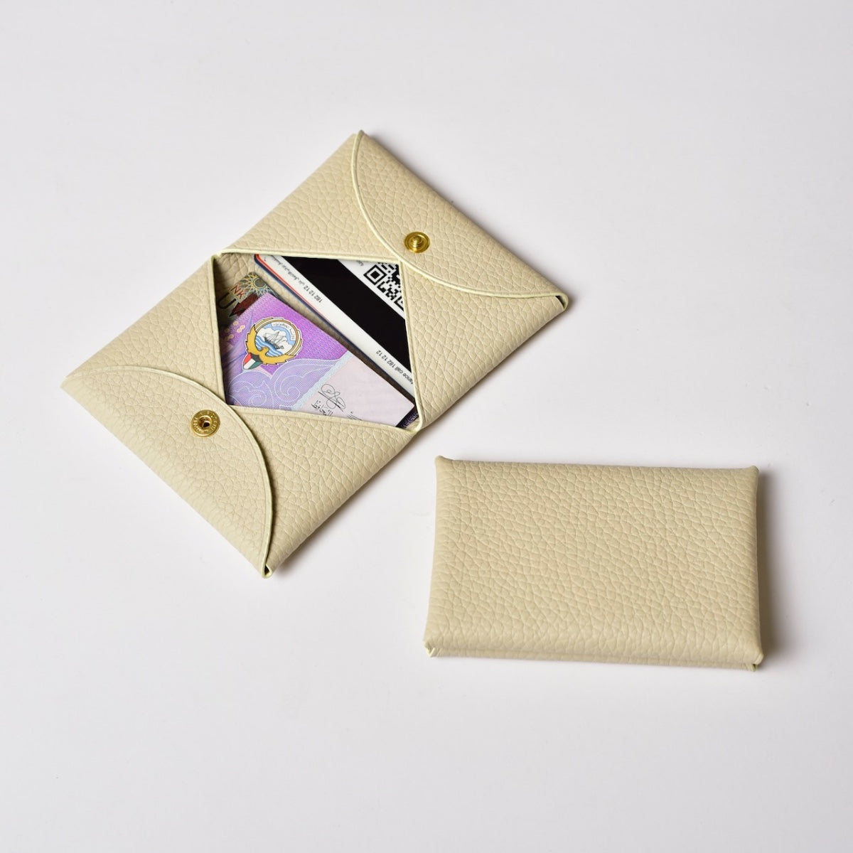 Single Fold Saffiano Cardholder
