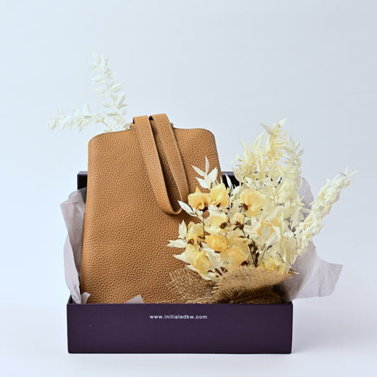 Floral Malo Wristlet